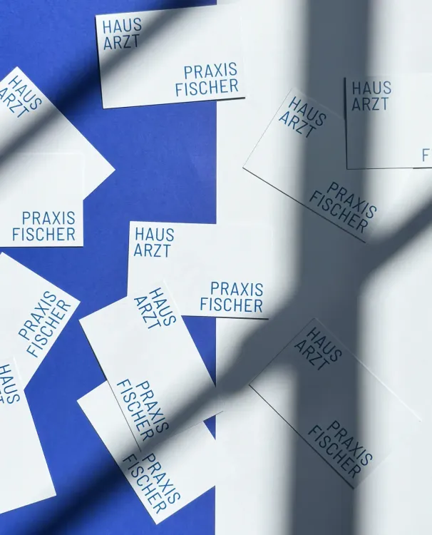 Raumgestaltung für Gräfrather Arztpraxis: Ein Wand- und Raumkonzept, das beruhigend auf Patient:innen wirkt - Bild 4