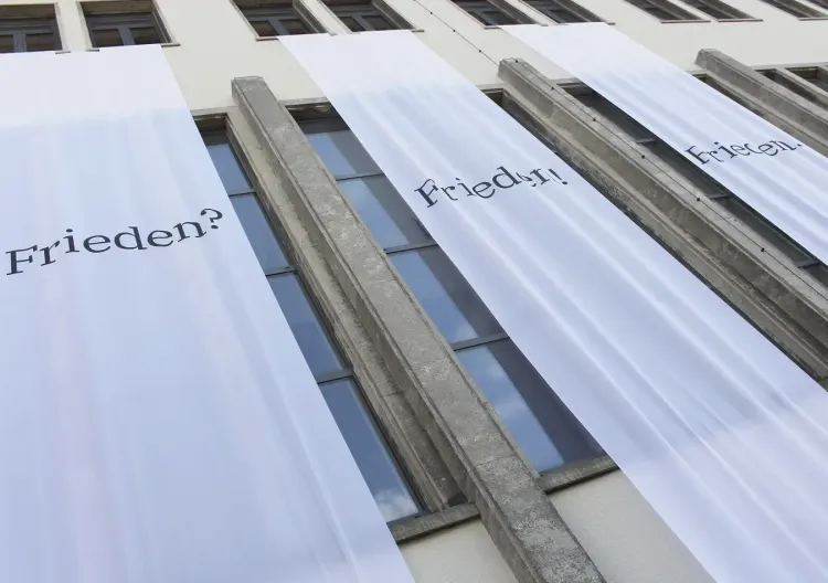 Frieden? Frieden! Frieden. - Bild 2