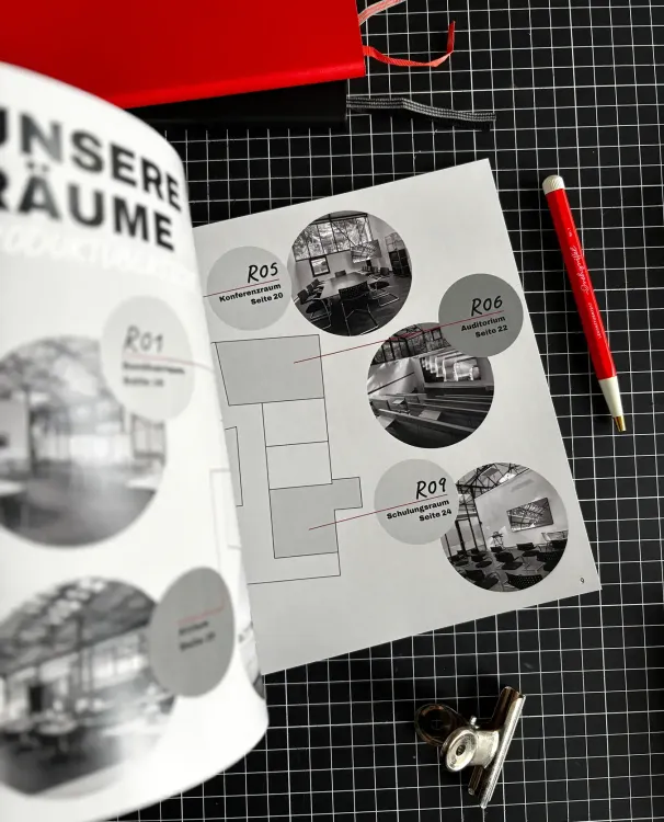 Unternehmensbroschüre für das ebbtron in Solingen - Bild 2